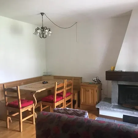 Casa Spizzar Apartment