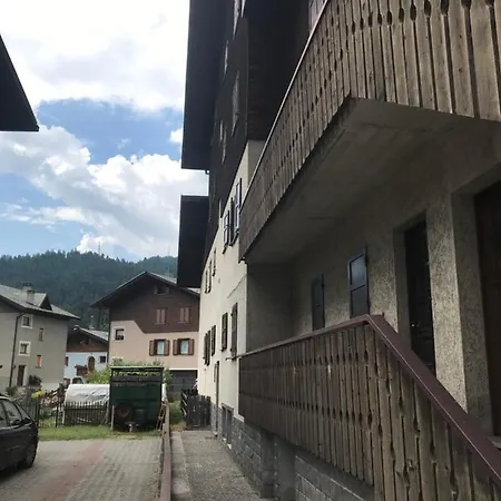 Casa Spizzar Apartment